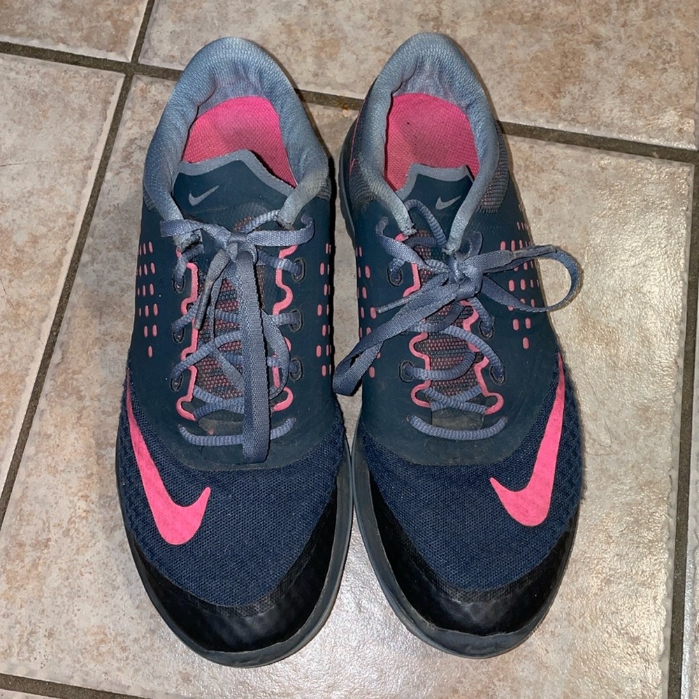 Nike running sneakers - Picture 1 of 5